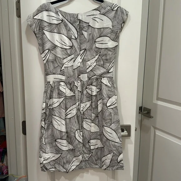 Emily and Fin dress size M - Picture 4 of 5